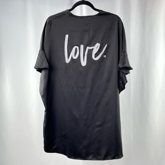 Victoria’s Secret Satin Tie Front LOVE Graphic Print Robe in Black One‎ Size - Picture 1 of 9